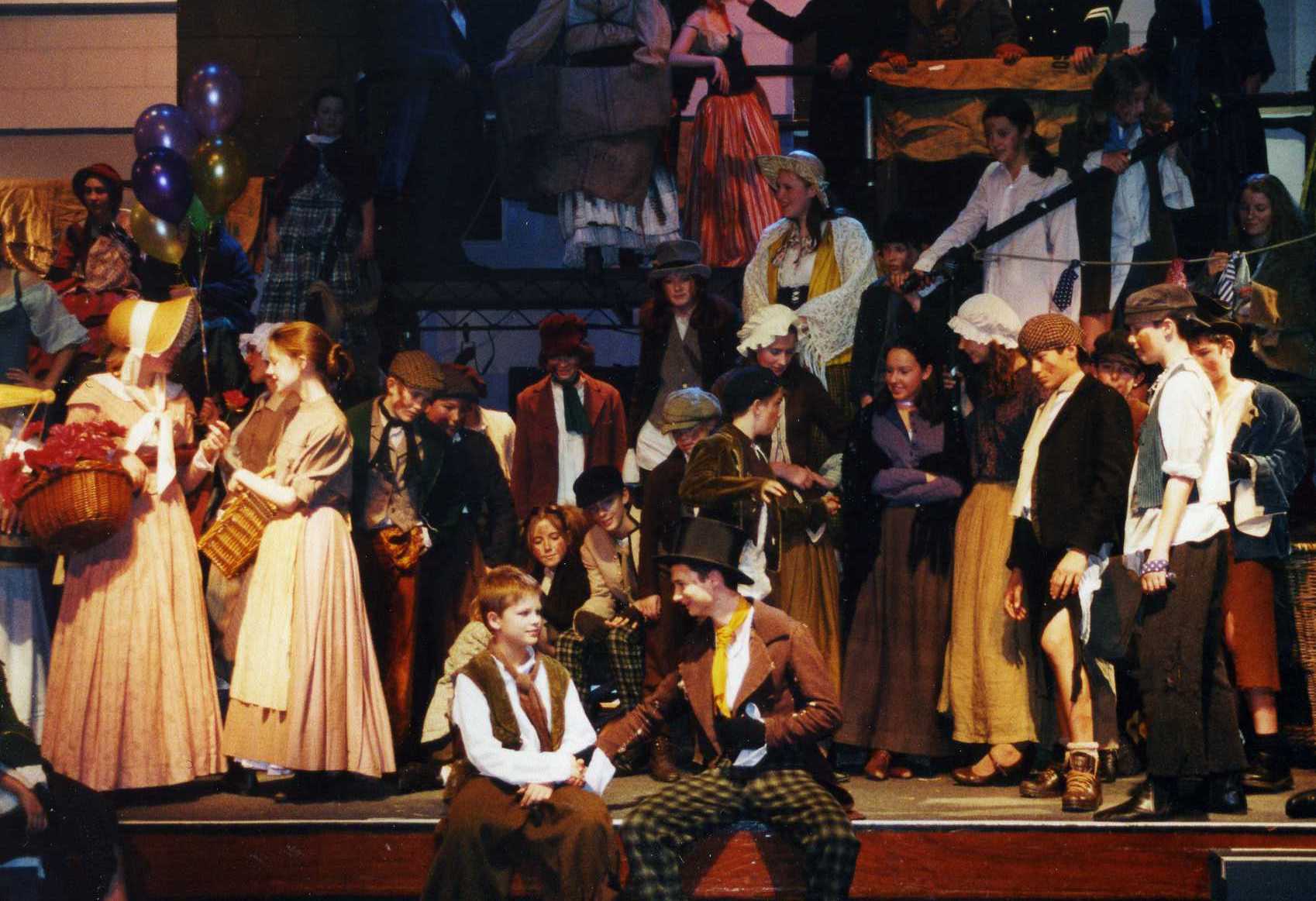 Oliver cast and crew 2001 and 1981